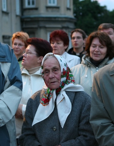 Zmarła Marianna Popiełuszko