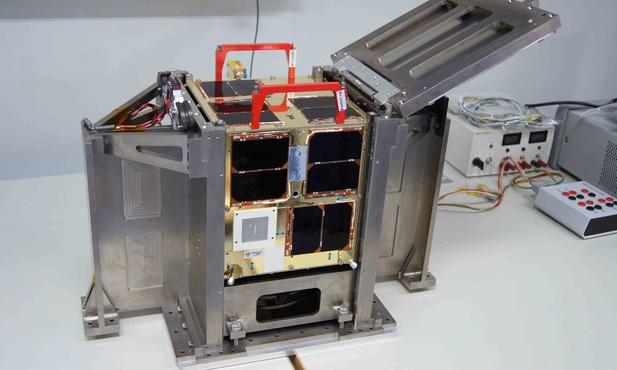 Polski satelita wystartuje z Chin