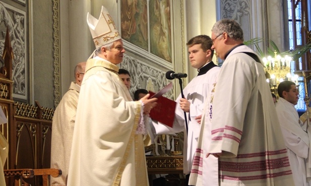 Ks. prał. Sławomir Fundowicz przez 11 lat był kanclerzem kurii. Ordynariusz mianował go wikariuszem biskupim do spraw prawno-administracyjnych.