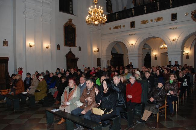 ​Cecyliańskie śpiewanie w seminarium 