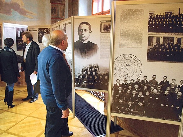 Wystawa zaprezentowana została we wnętrzach cieszyńskiego muzeum