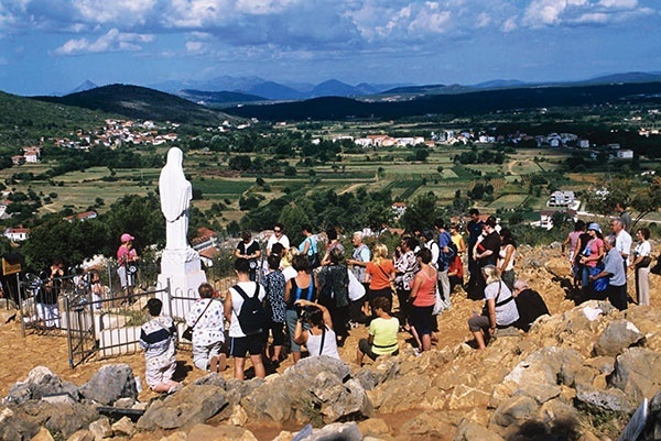 Do Medjugorie od 30 lat przyjeżdżają niezliczone tłumy. Kościół wciąż nie wypowiedział się oficjalnie o prawdziwości objawień
