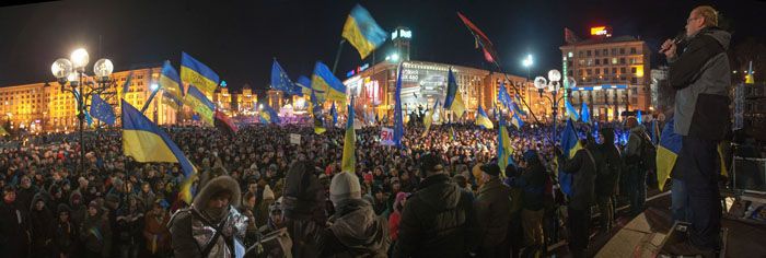 Majdan by night