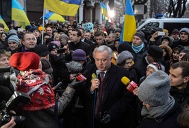 Manifestacja przed ambasadą Ukrainy