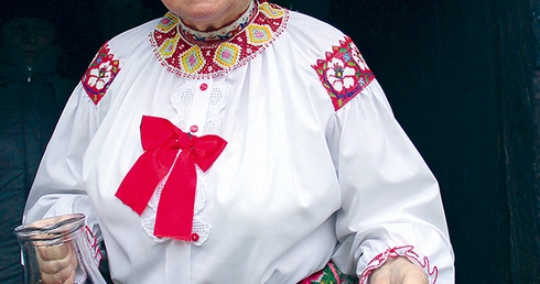– Wśród wigilijnych potraw nie mogło zabraknąć kompotu z suszonych owoców i postnych gołąbków z kaszą, grzybami i kapustą – mówi Jadwiga Parecka