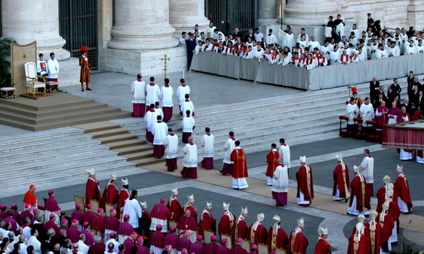 Synod Biskupów do reformy?