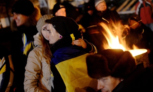 Demonstranci z Majdanu blokują siedzibę rządu