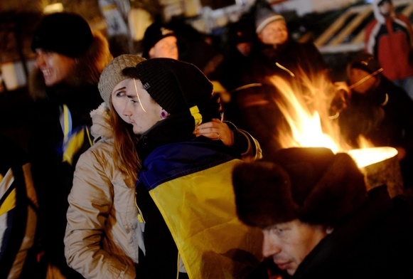 Demonstranci z Majdanu blokują siedzibę rządu