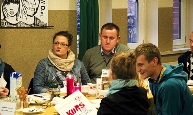 Od ostatniego weekendu września do teraz w kursach PNM wzięło udział 120 par