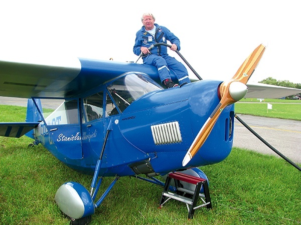  Kapitan Józef Wójtowicz przesiadł się z wielkich boeingów na małe samoloty