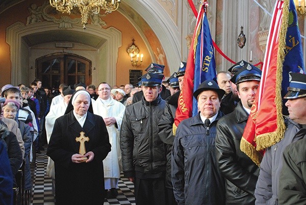  Wprowadzenie relikwii do bielińskiej świątyni