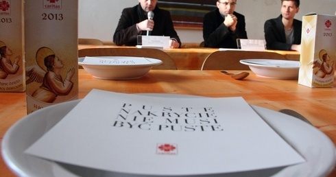 "Puste nakrycie nie musi być puste"