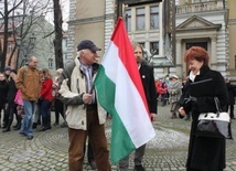 Tablica pamiątkowa na gliwickim rynku