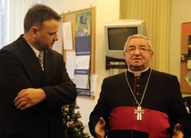 Opłatek dziennikarzy z arcybiskupem 