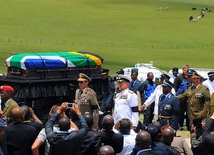 Mandela pochowany 