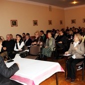 Bp nominat Roman Pindel poprowadził grudniową sesję biblijną w czechowickim domu rekolekcyjnym