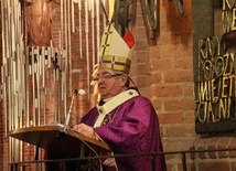 Mszę rocznicową odprawił metropolita gdanski abp Sławoj Leszek Głódź.