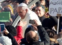 Tłumy na papieskich audiencjach