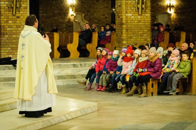 Roraty w parafii NMP Królowej Polski w Głogowie