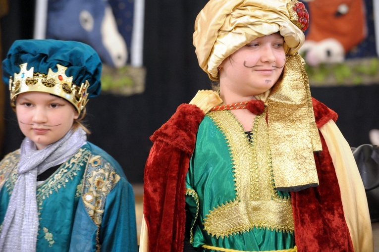 Jasełka dla biskupa i jego gości