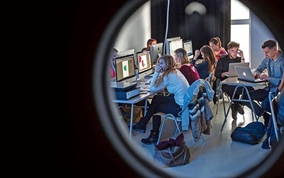  Już niedługo absolwenci School of Form mają projektować nowoczesne przedmioty użytkowe produkowane przez polski przemysł