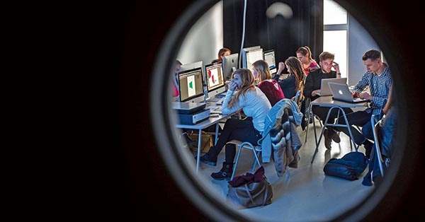  Już niedługo absolwenci School of Form mają projektować nowoczesne przedmioty użytkowe produkowane przez polski przemysł