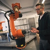Szymon Filoda opowiada o tym, jakie zdolności robota Kuki odkrywają studenci