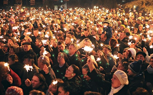  Nabożeństwo kolędowe przyciągnęło tłumy