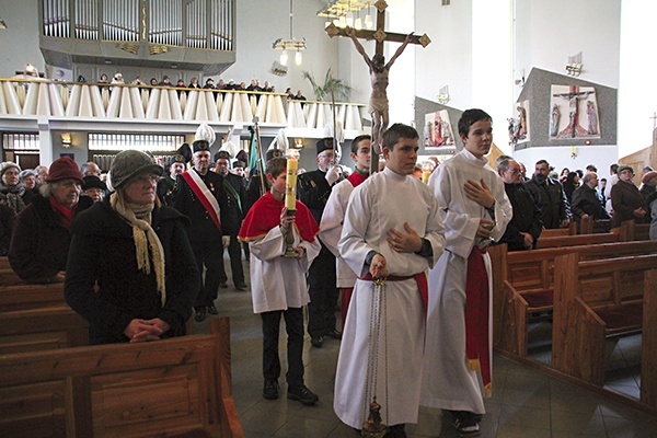  Parafia pw. św. Barbary jubileuszowy rok zainaugurowała podczas odpustu parafialnego