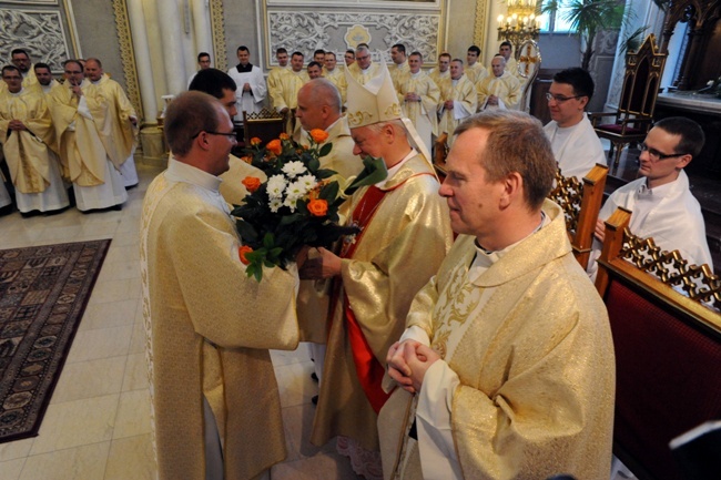 Bp Adam Odzimek udzielił święceń diakonatu alumnom V roku