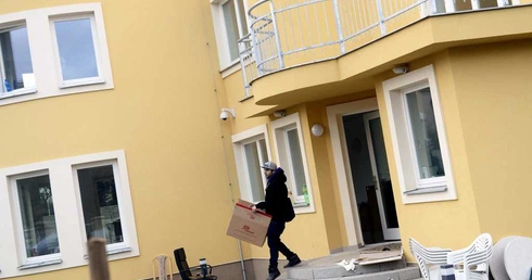 Broń w ambasadzie