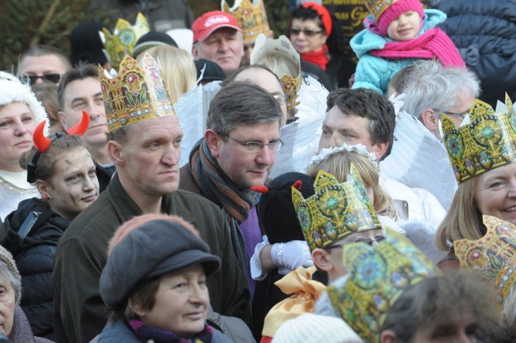 Orszak w Świdnicy - hołd na Rynku