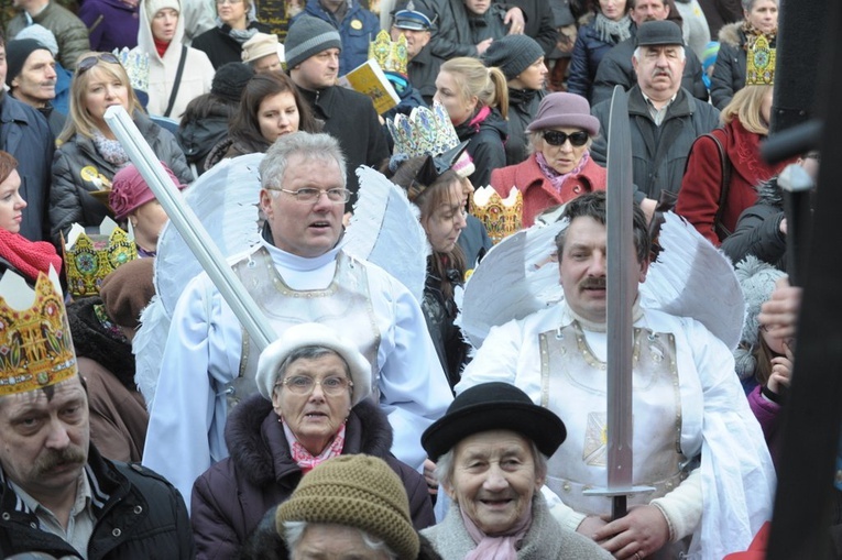 Orszak w Świdnicy - hołd na Rynku