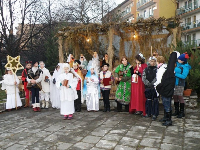 Orszak kolędników w Brzęczkowicach