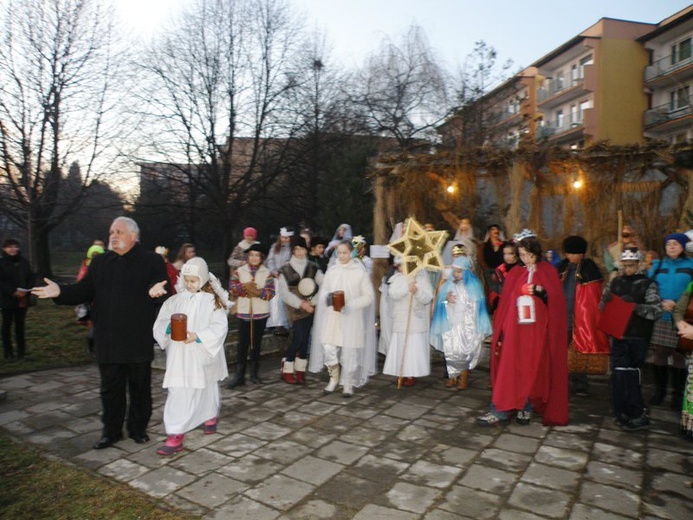 Orszak kolędników w Brzęczkowicach