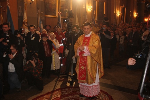 Pierwsze błogosławieństwo bp. Romana Pindla