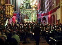  Chór wystąpił z koncertem kolęd 28 grudnia w Białogardzie i 4 stycznia w Darłowie