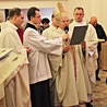  Na zakończenie Mszy św. doradcy wraz z rodzinami diecezji zostali zawierzeni Matce Bożej