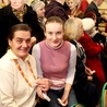 Barbara (z lewej) z chorobą Little’a żyje od 50 lat. – Można się przyzwyczaić i żyć normalnie – mówi