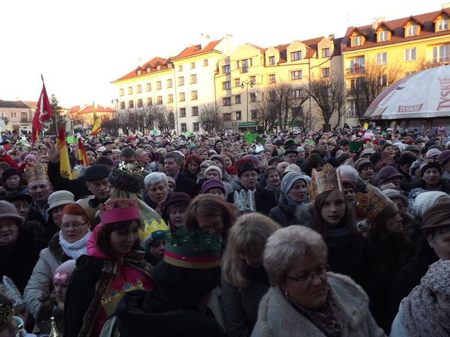 Orszak Trzech Króli w Ostrowcu 