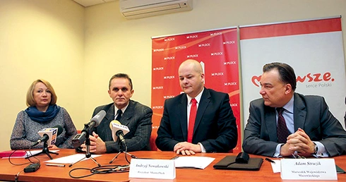 Prezydent Płocka i marszałek Adam Struzik podpisali umowę, na mocy której płocki ogród zoologiczny wzbogaci się o wybieg dla panter i tygrysów  