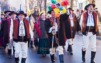 Orszak Trzech Króli na ulicach Rajczy