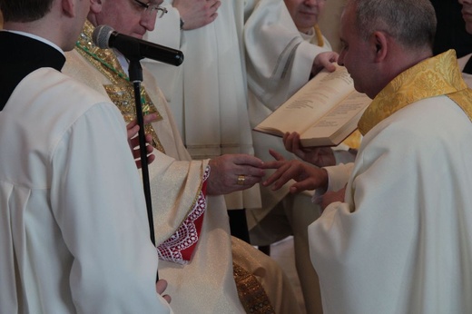 Uroczystość święceń ks. bp. Rudolfa Pierskały