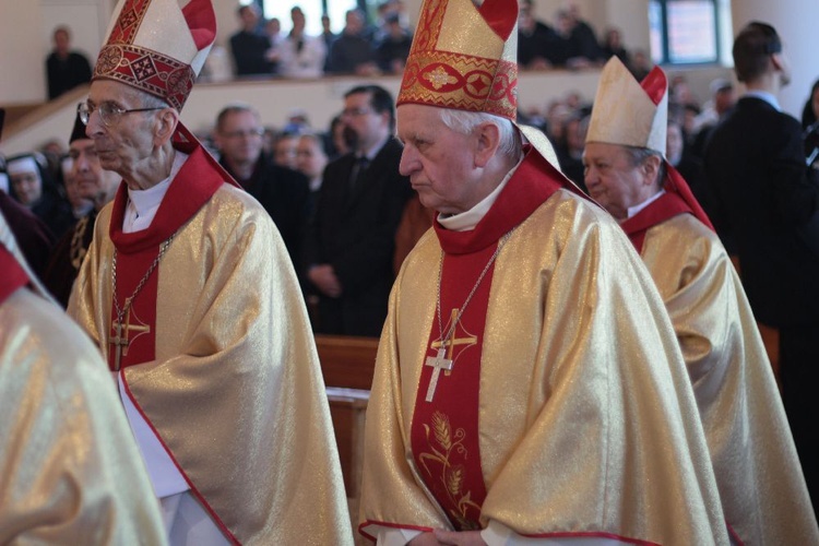 Goście i uczestnicy święceń biskupich