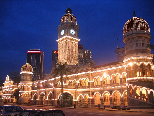 Malezja: islamiści terroryzują chrześcijan pozwami