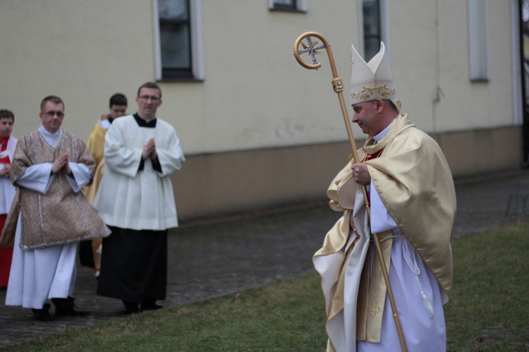 Prymicje biskupie w Mechnicy