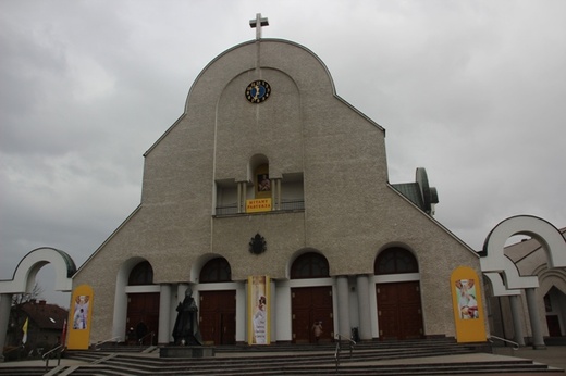 Prymicje bp. Romana Pindla w Wadowicach