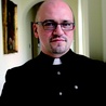 Ks. Jarosław Kamiński zaprasza na strony internetowe, które towarzyszą diecezjalnej kampanii promującej adopcję