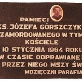 Pamiątkowa tablica w kościele pw. Świętych Piotra i Pawła w Jeleniej Górze-Maciejowej