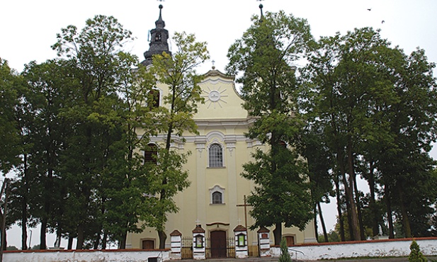 Obecny kościół w Regnowie powstał z fundacji Franciszka Lanckorońskiego jako wotum za cudowne ocalenie